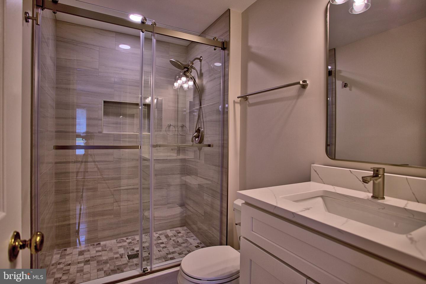 6009 Heathwick Ct Property Photo 17