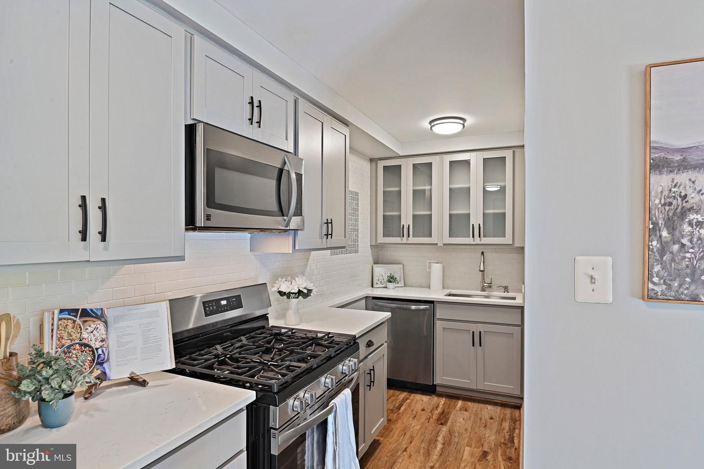 208 PARK TERRACE CT SE #49