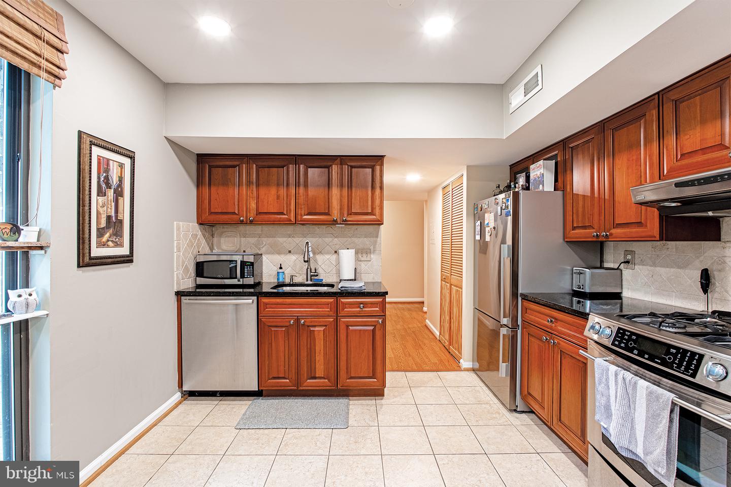 2037 Royal Fern Ct #47/22c Property Photo 8