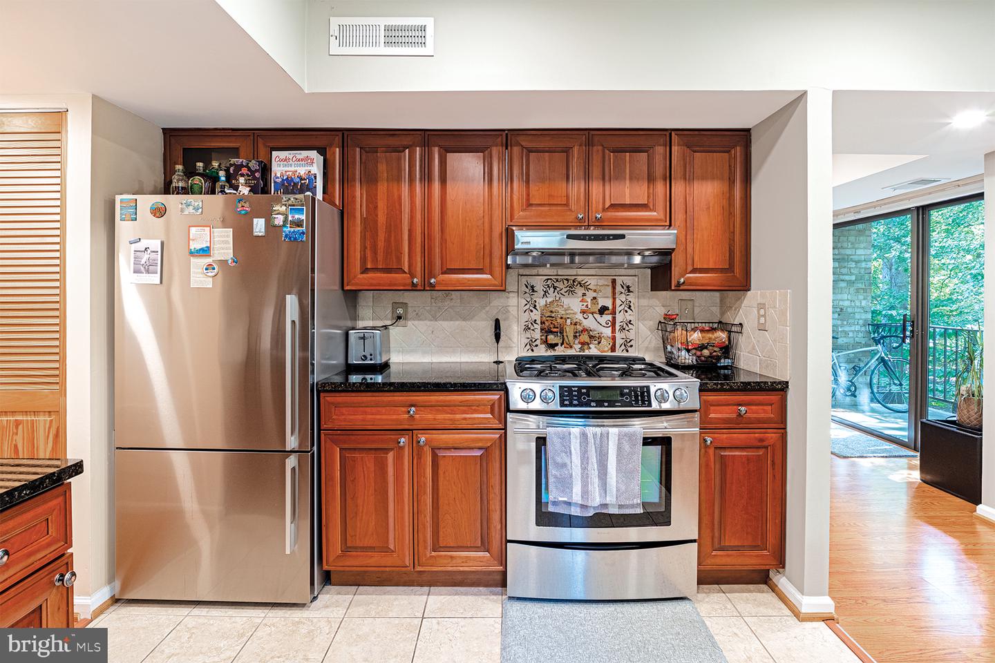 2037 Royal Fern Ct #47/22c Property Photo 10