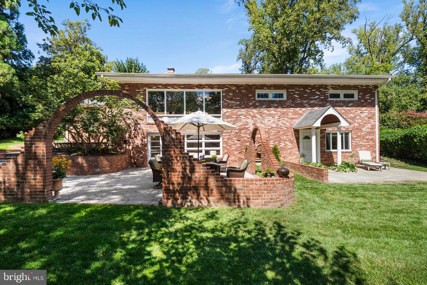 6527 JAY MILLER DR. Property Photo 1
