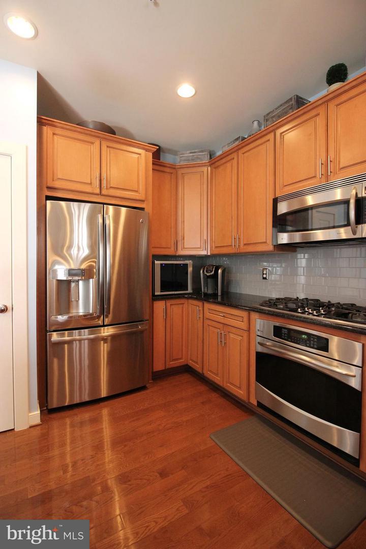 4155 Rush St Property Photo 7