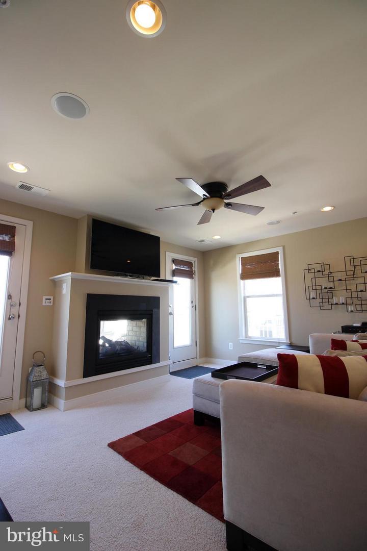 4155 Rush St Property Photo 21
