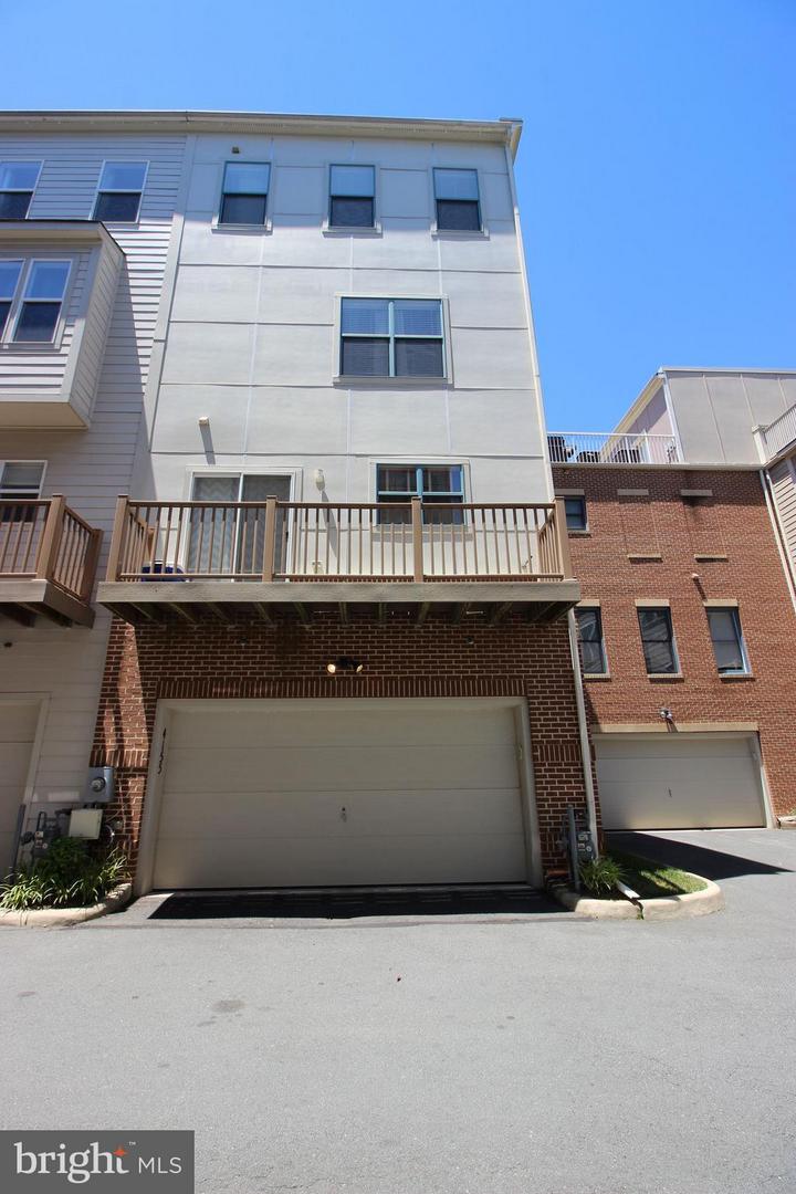 4155 Rush St Property Photo 26