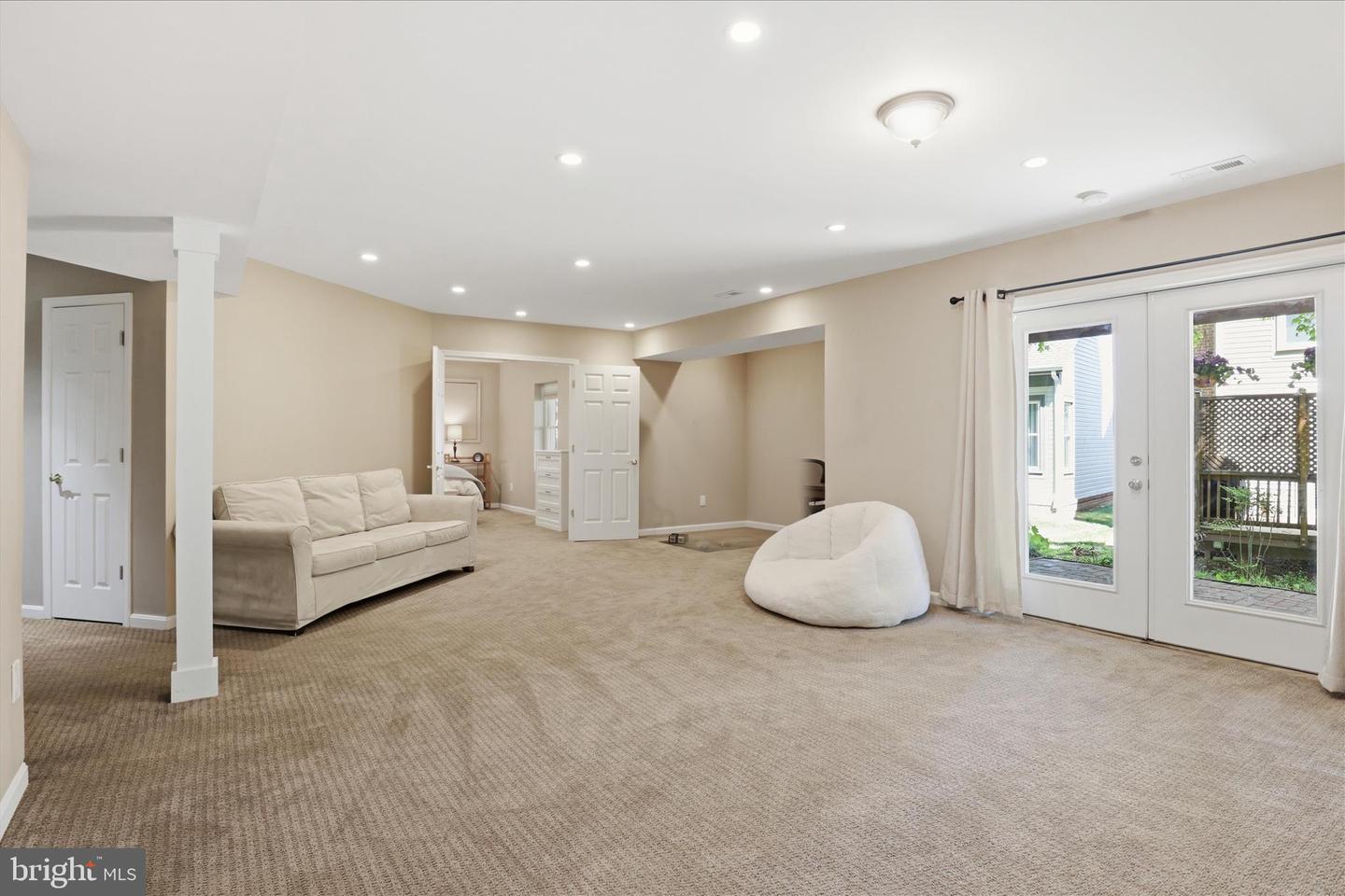 3424 Silver Maple Pl Property Photo 41