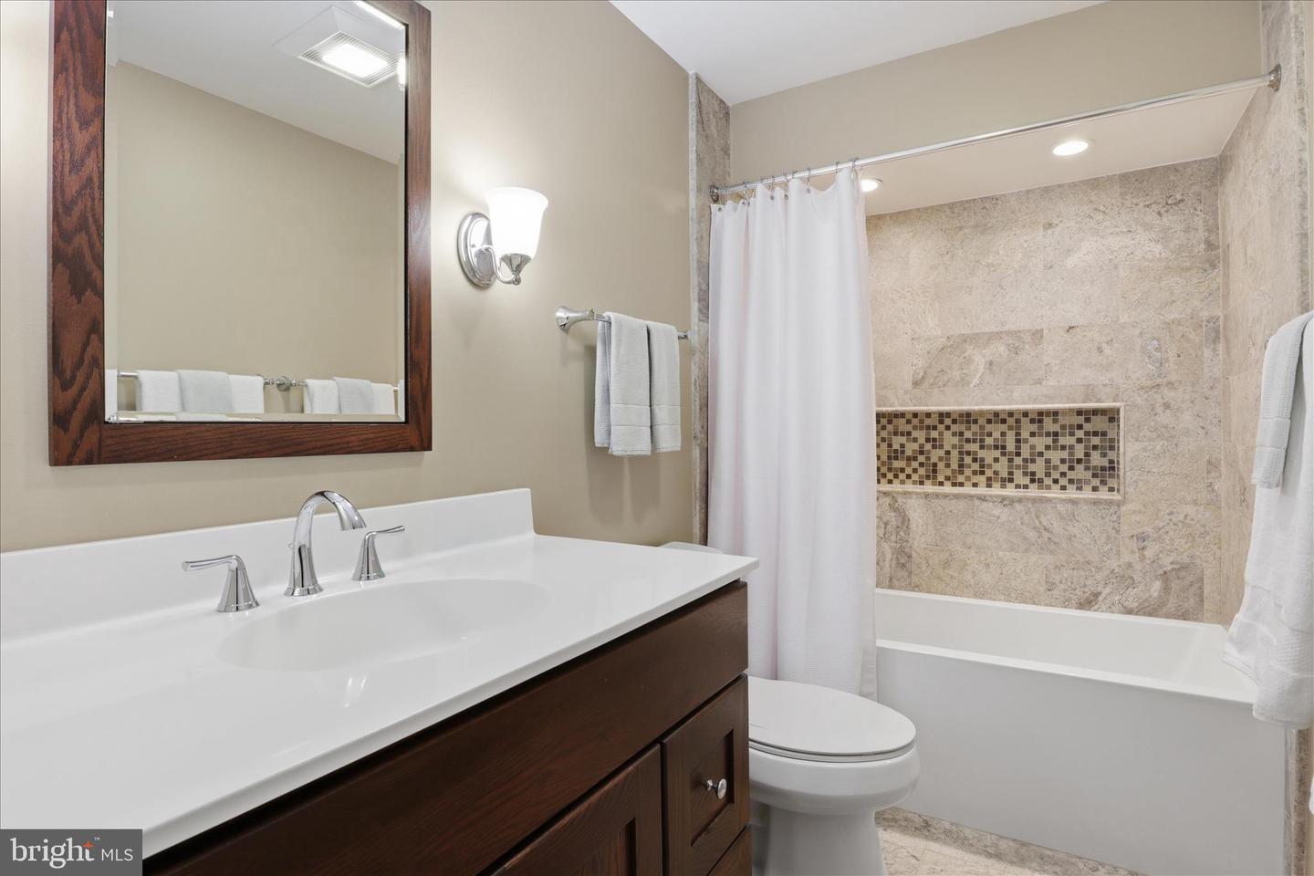 3424 Silver Maple Pl Property Photo 47