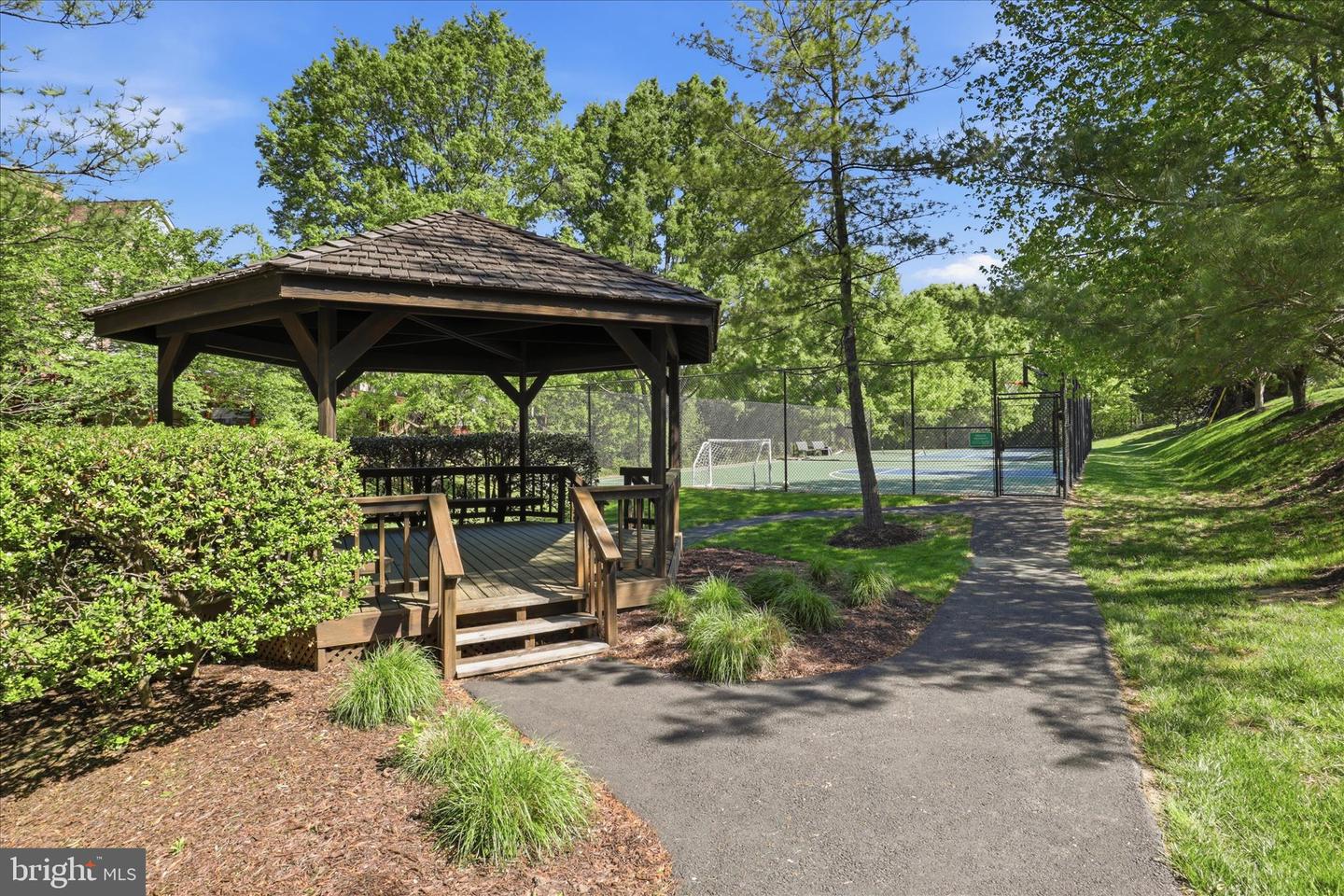 3424 Silver Maple Pl Property Photo 54