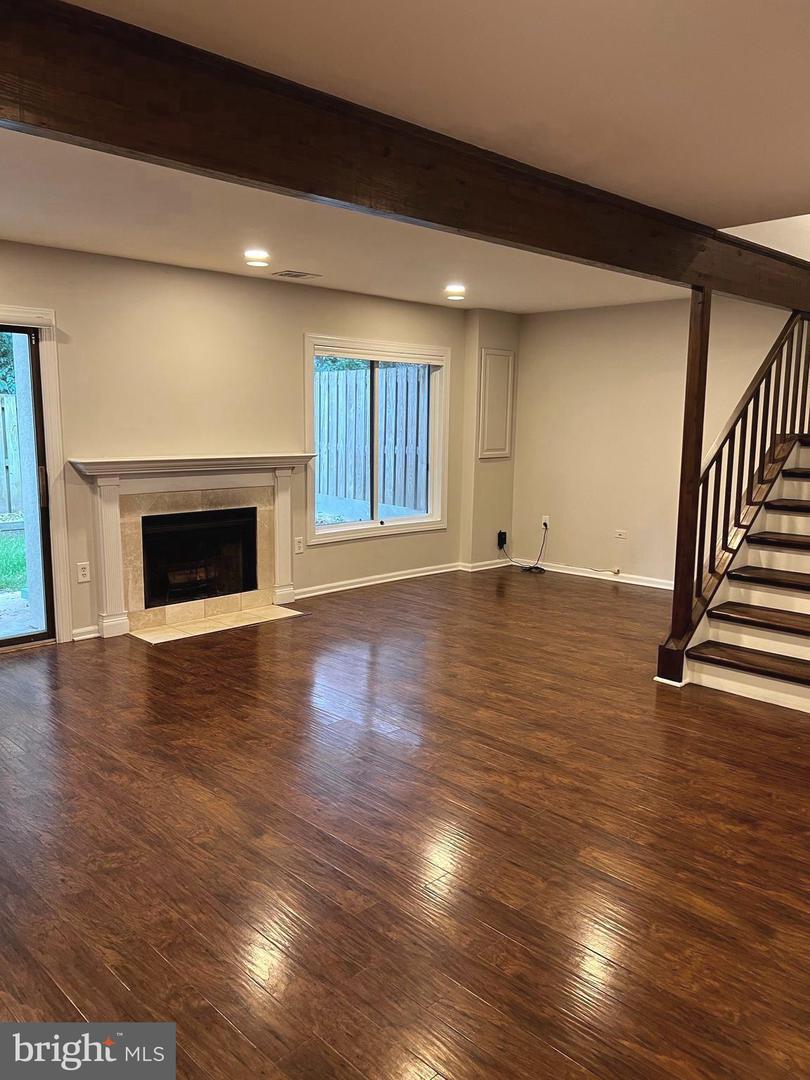 2312 Glade Bank Way Property Photo 11