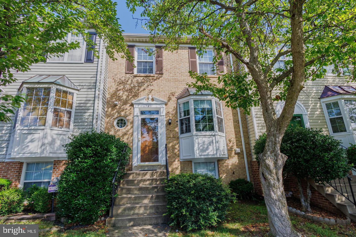 7921 Gunston Woods Pl Property Photo 1