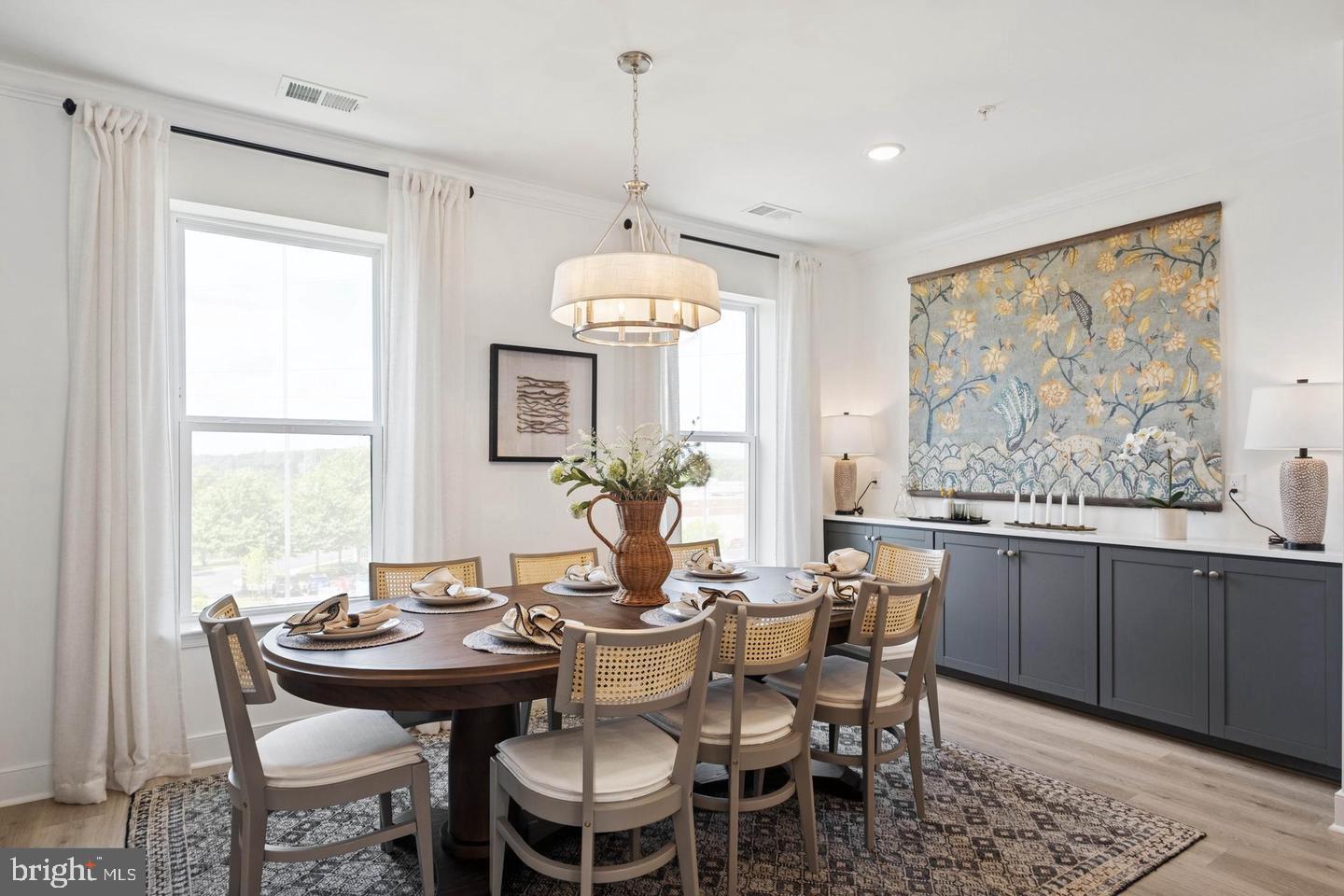 14954 Deco Property Photo 8