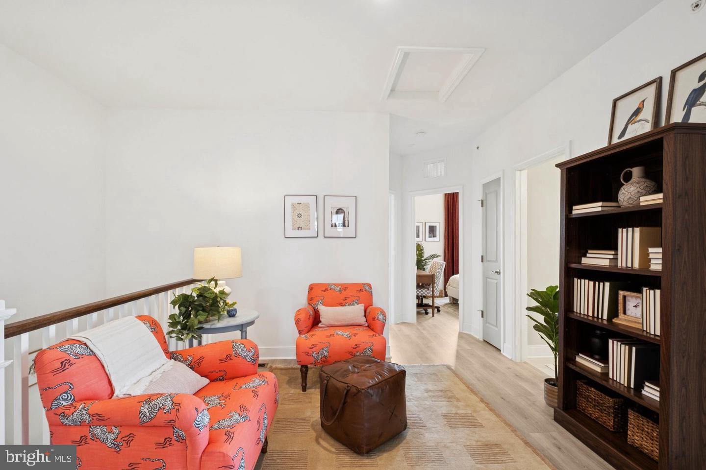14954 Deco Property Photo 20