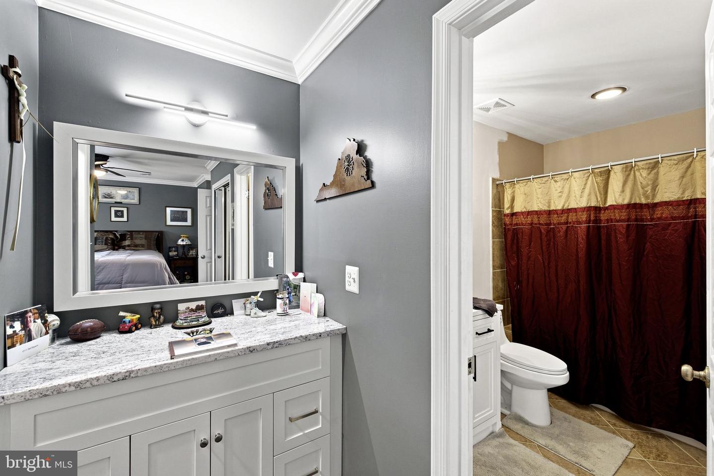 5723 Waters Edge Landing Ct Property Photo 22