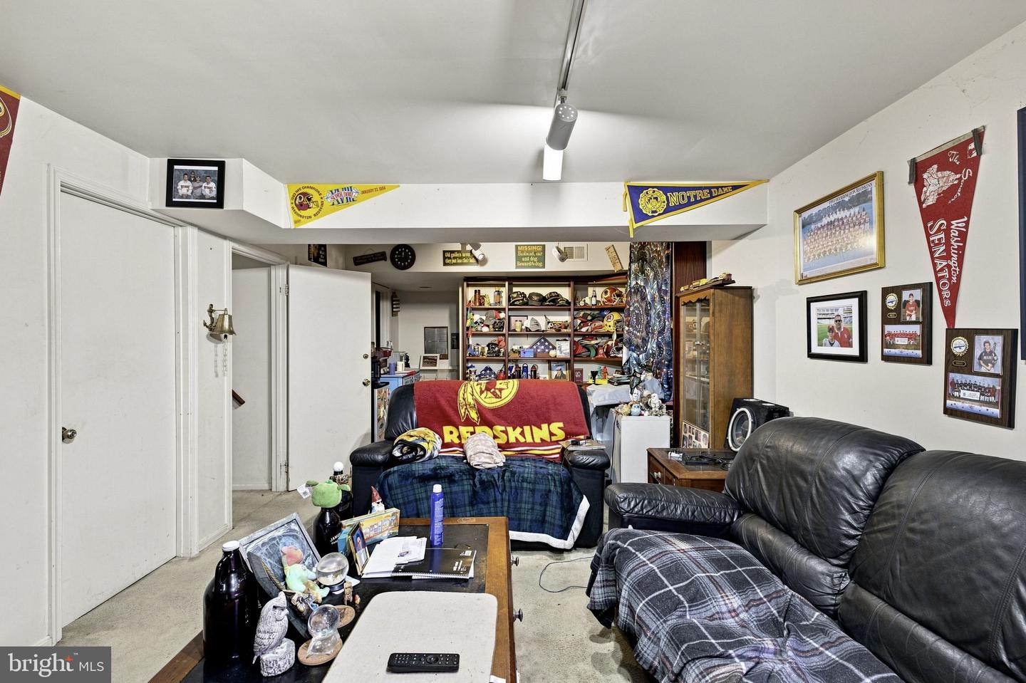 5723 Waters Edge Landing Ct Property Photo 28