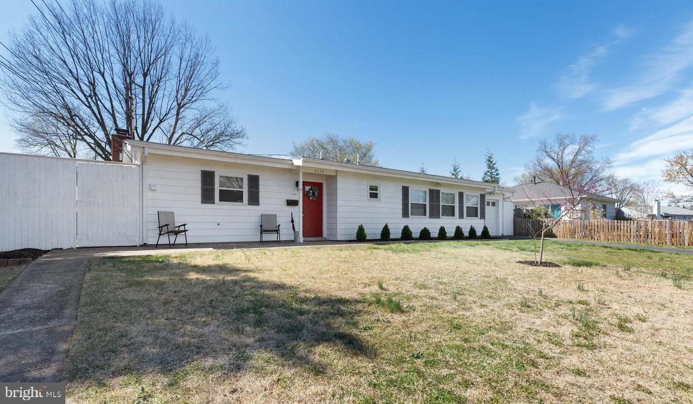 6226 Apache St Property Photo 2