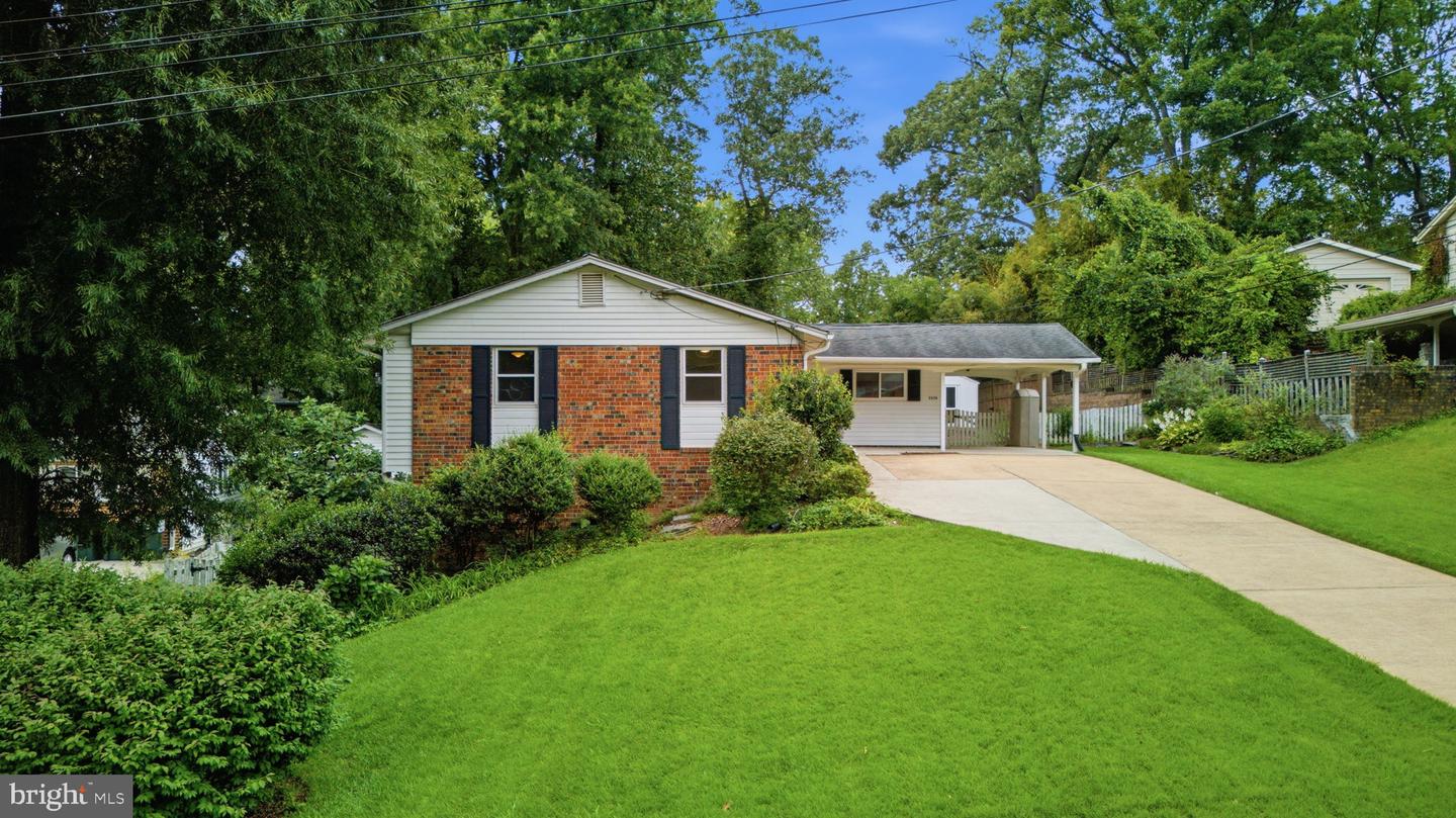 5506 Ventnor Ln Property Photo 3