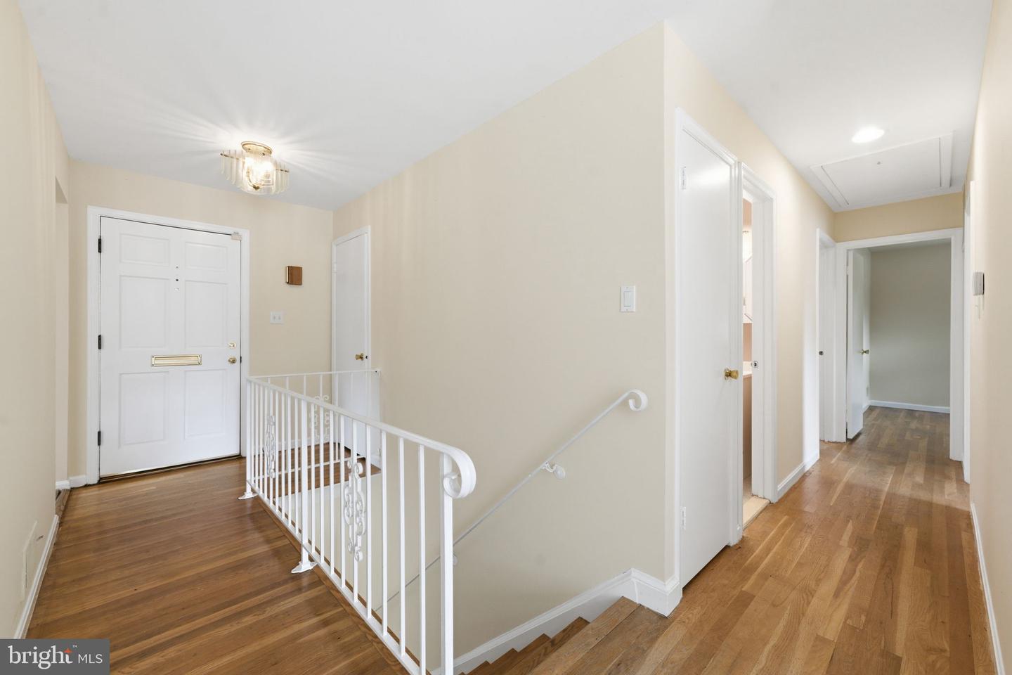 5506 Ventnor Ln Property Photo 9