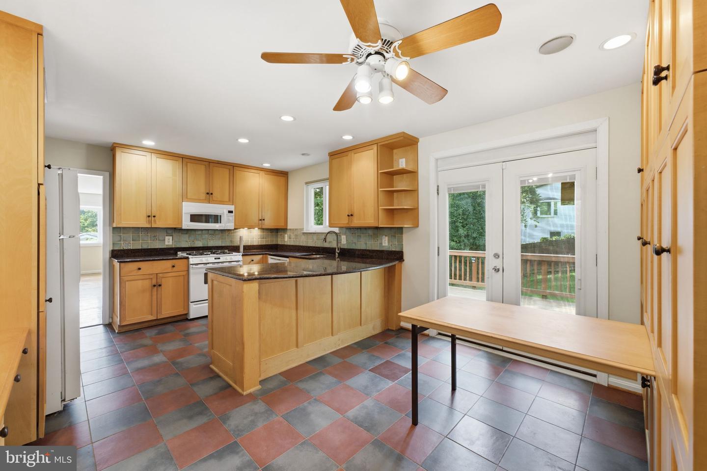 5506 Ventnor Ln Property Photo 10
