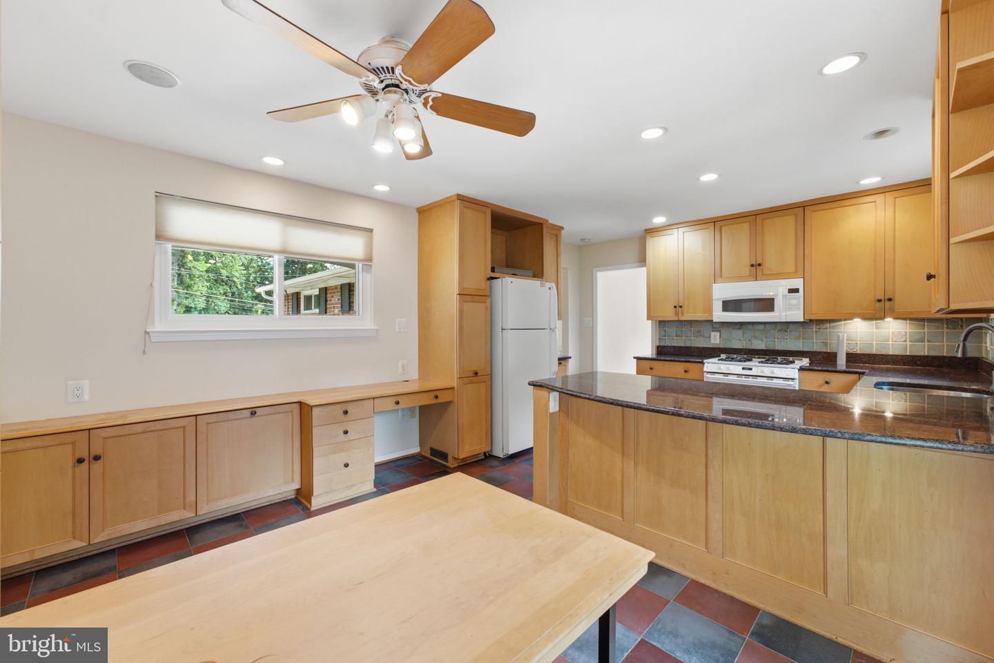 5506 Ventnor Ln Property Photo 11