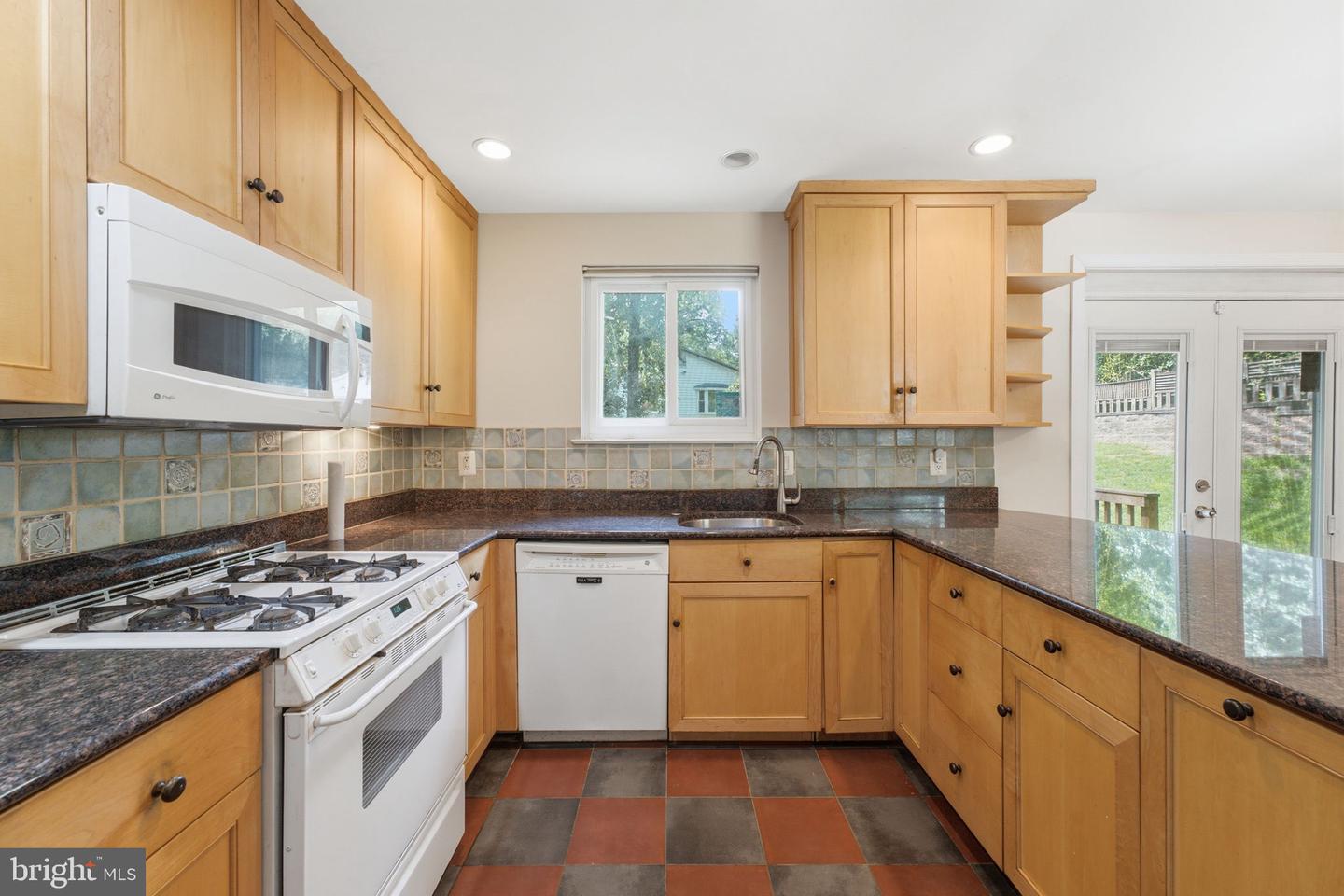 5506 Ventnor Ln Property Photo 14