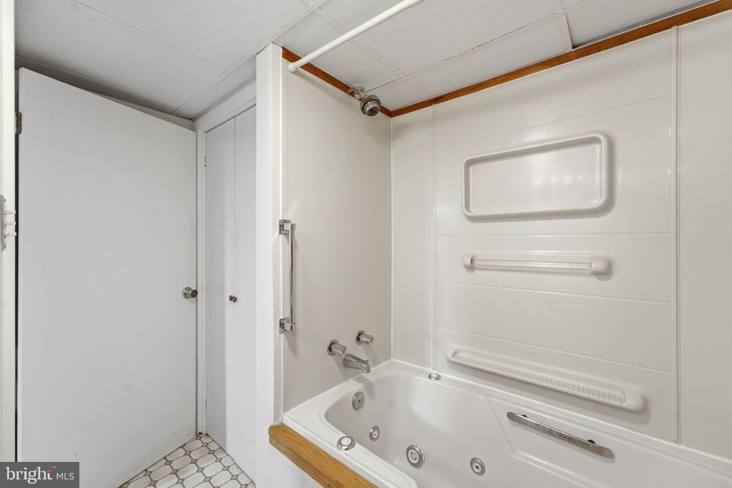 5506 Ventnor Ln Property Photo 49