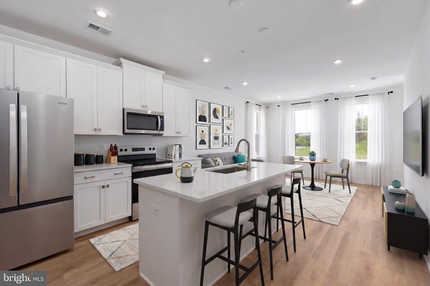 13710 Aviation Place Property Photo 6