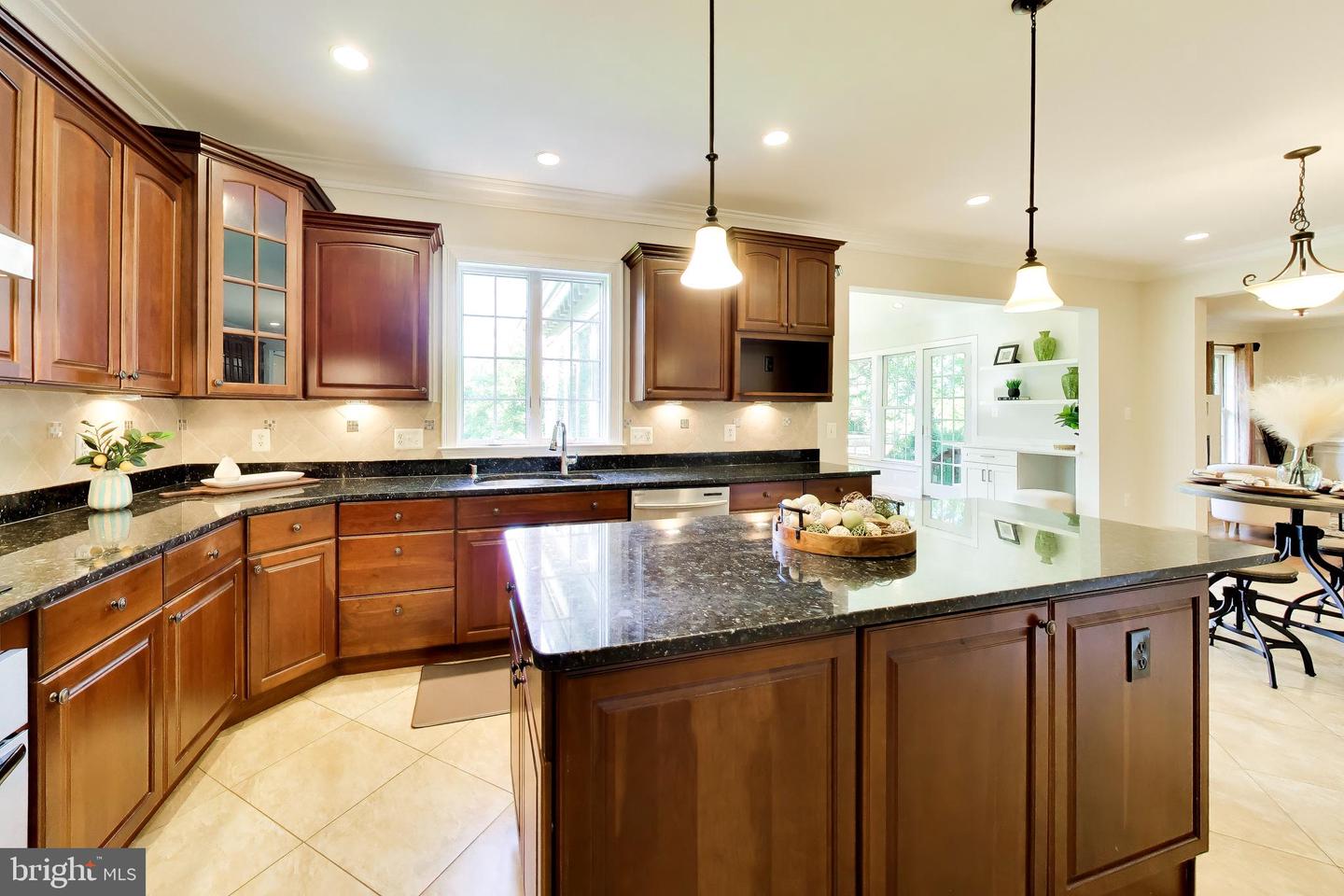 6639 Locust Way Property Photo 14