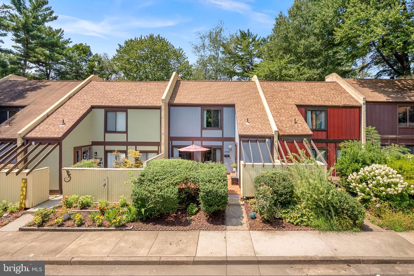 11082 SAFFOLD WAY Property Photo 1