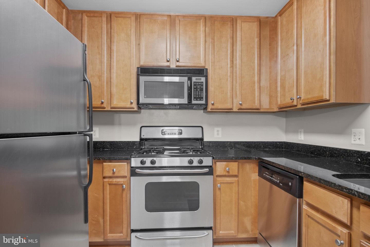 1509 North Point Dr #2 Property Photo 18