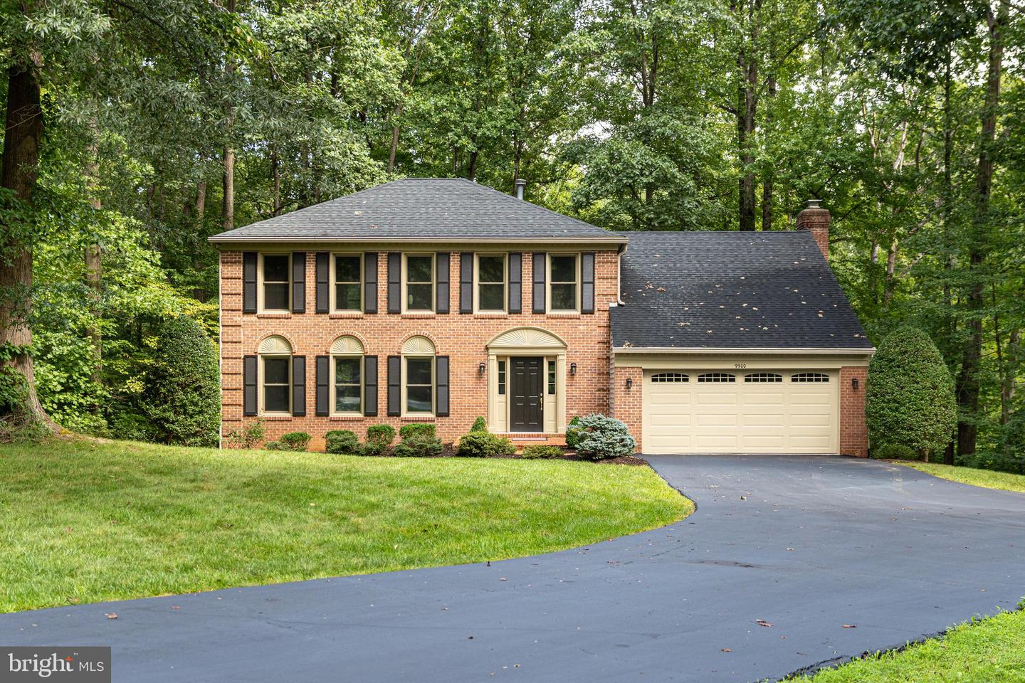 9900 Shady Cove Dr Property Photo 1