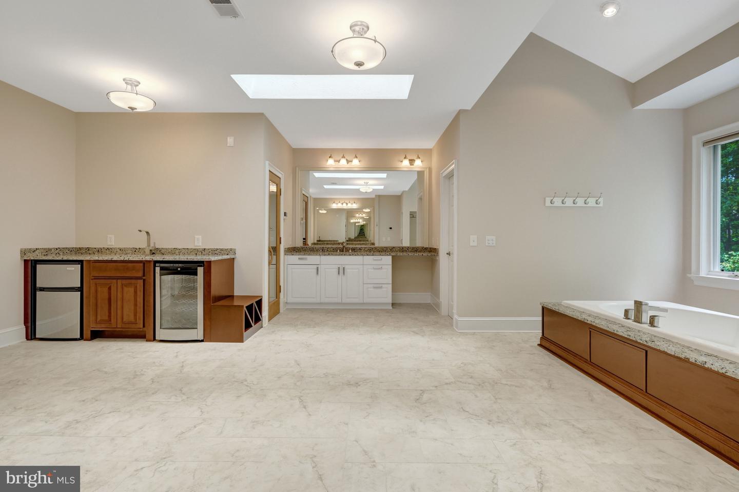 501 Seneca Green Way Property Photo 21