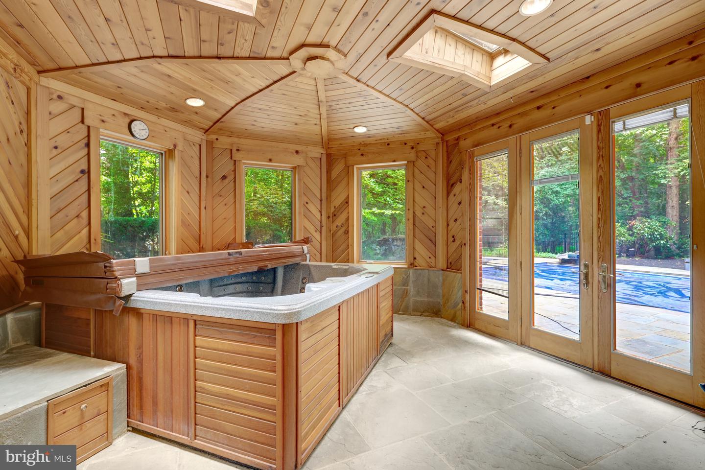501 Seneca Green Way Property Photo 47