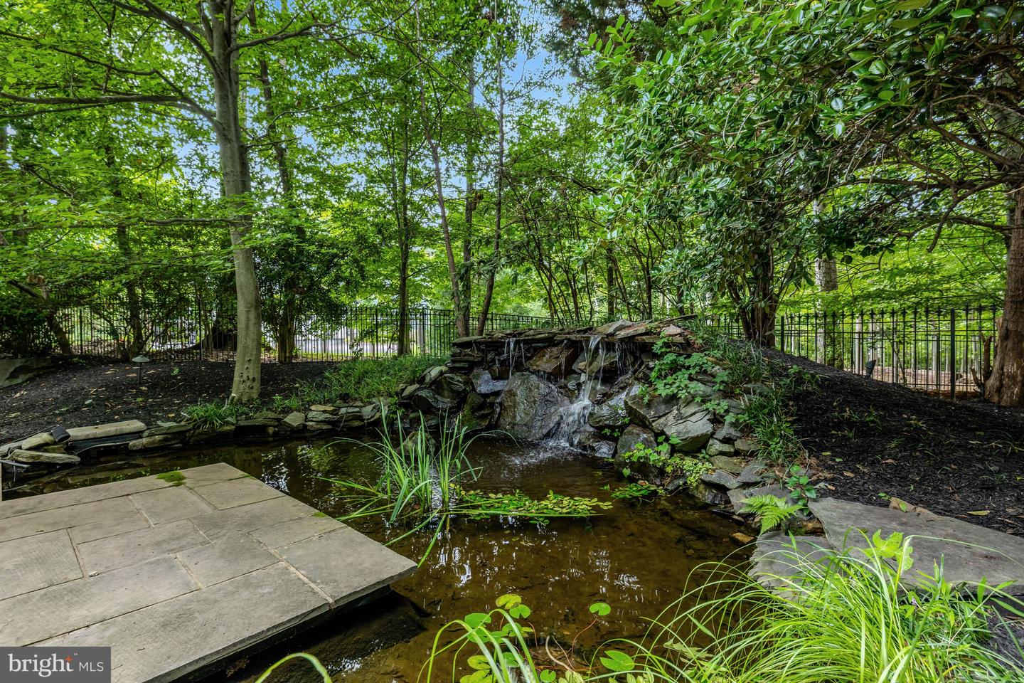 501 Seneca Green Way Property Photo 64