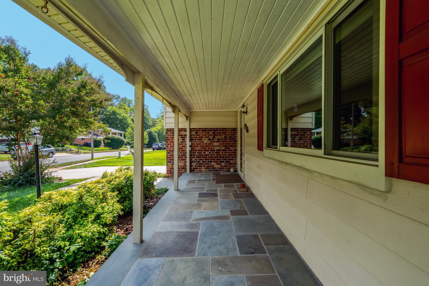 5202 Richardson Dr Property Photo 7