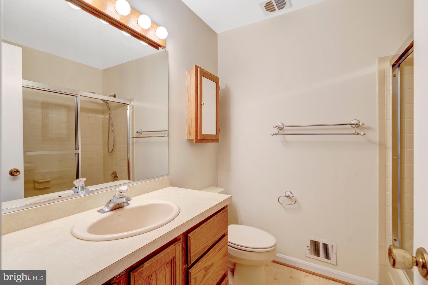 5202 Richardson Dr Property Photo 27