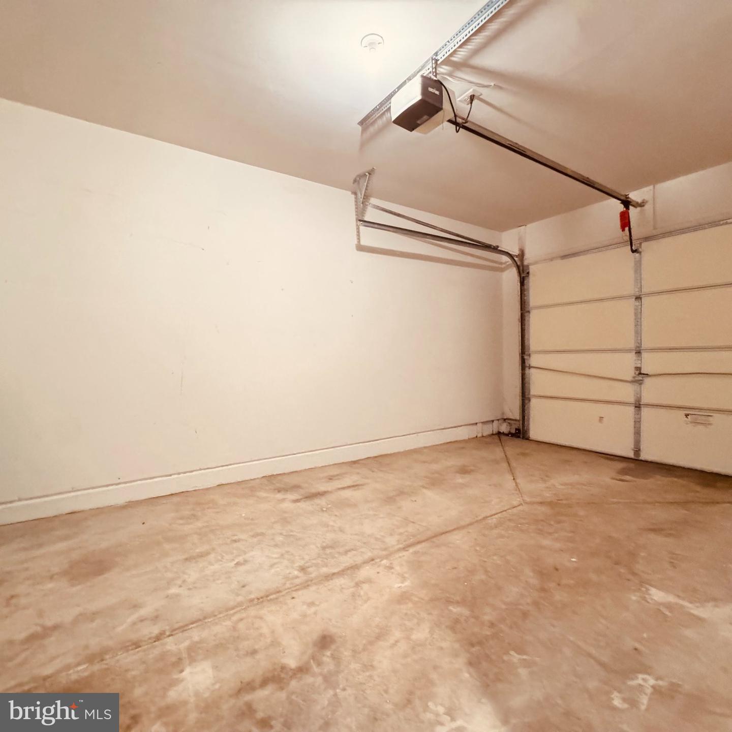 8936 Singleleaf Cir Property Photo 4