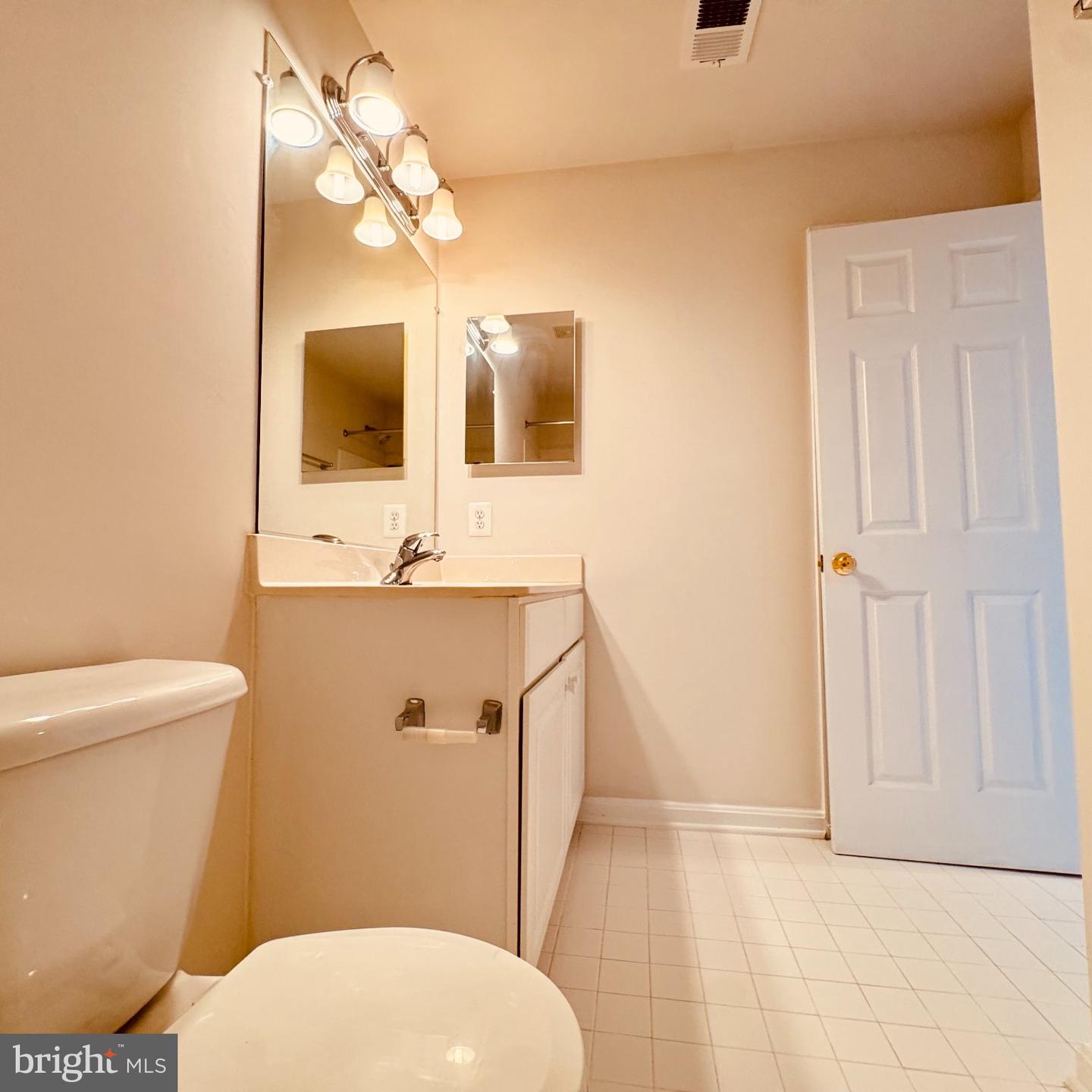 8936 Singleleaf Cir Property Photo 37