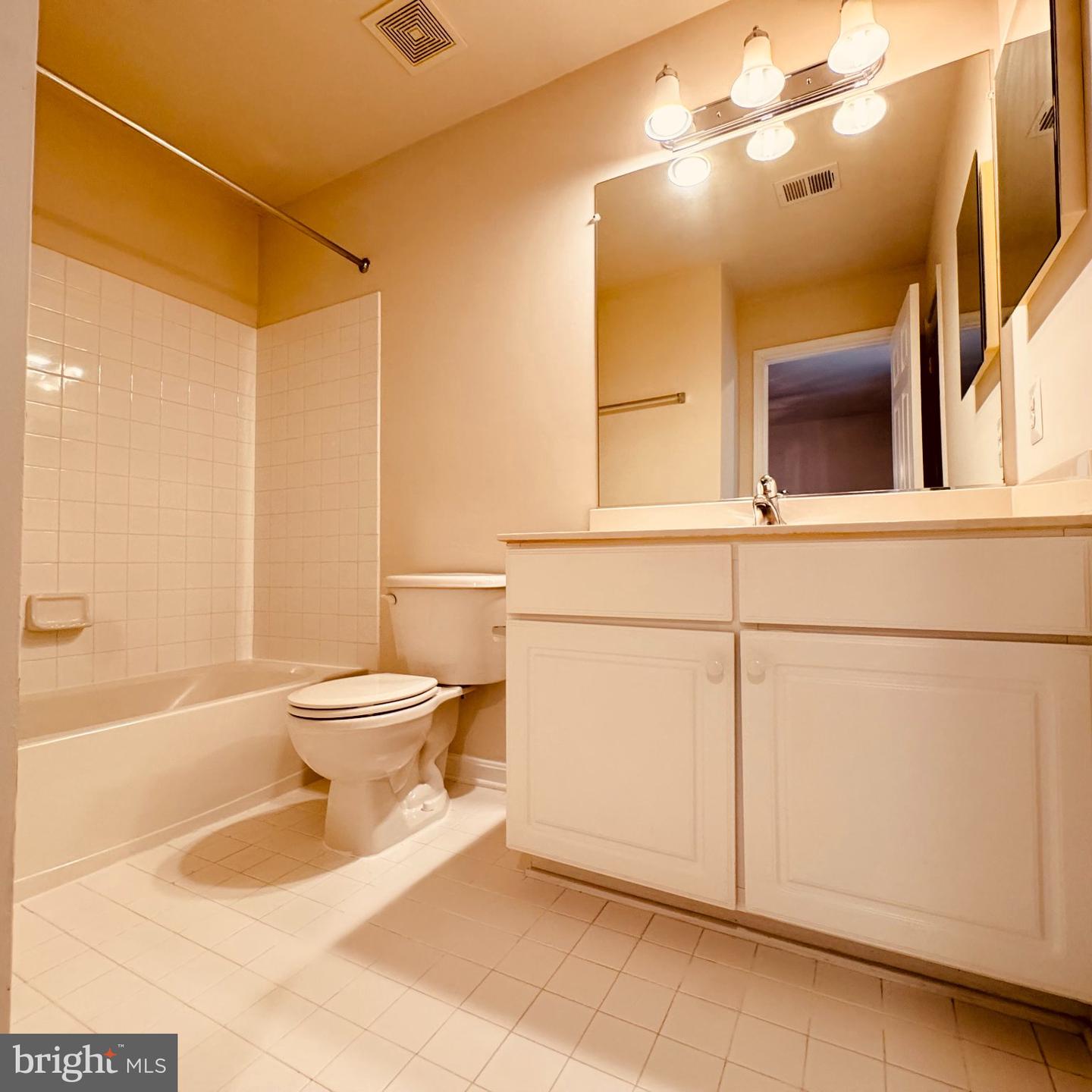 8936 Singleleaf Cir Property Photo 39