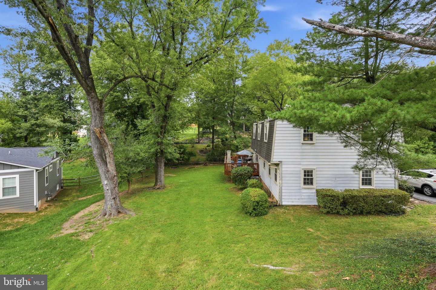 300 Broadleaf Dr Ne Property Photo 4