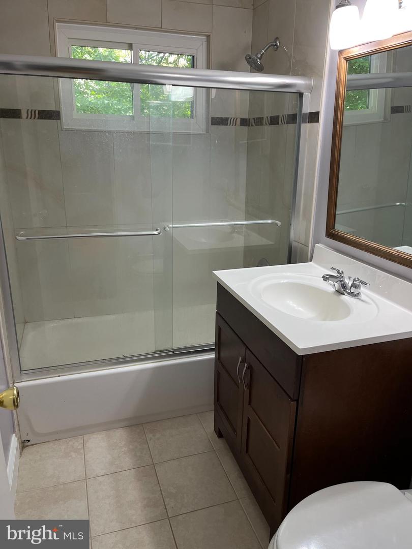 6803 Dante Ct Property Photo 11
