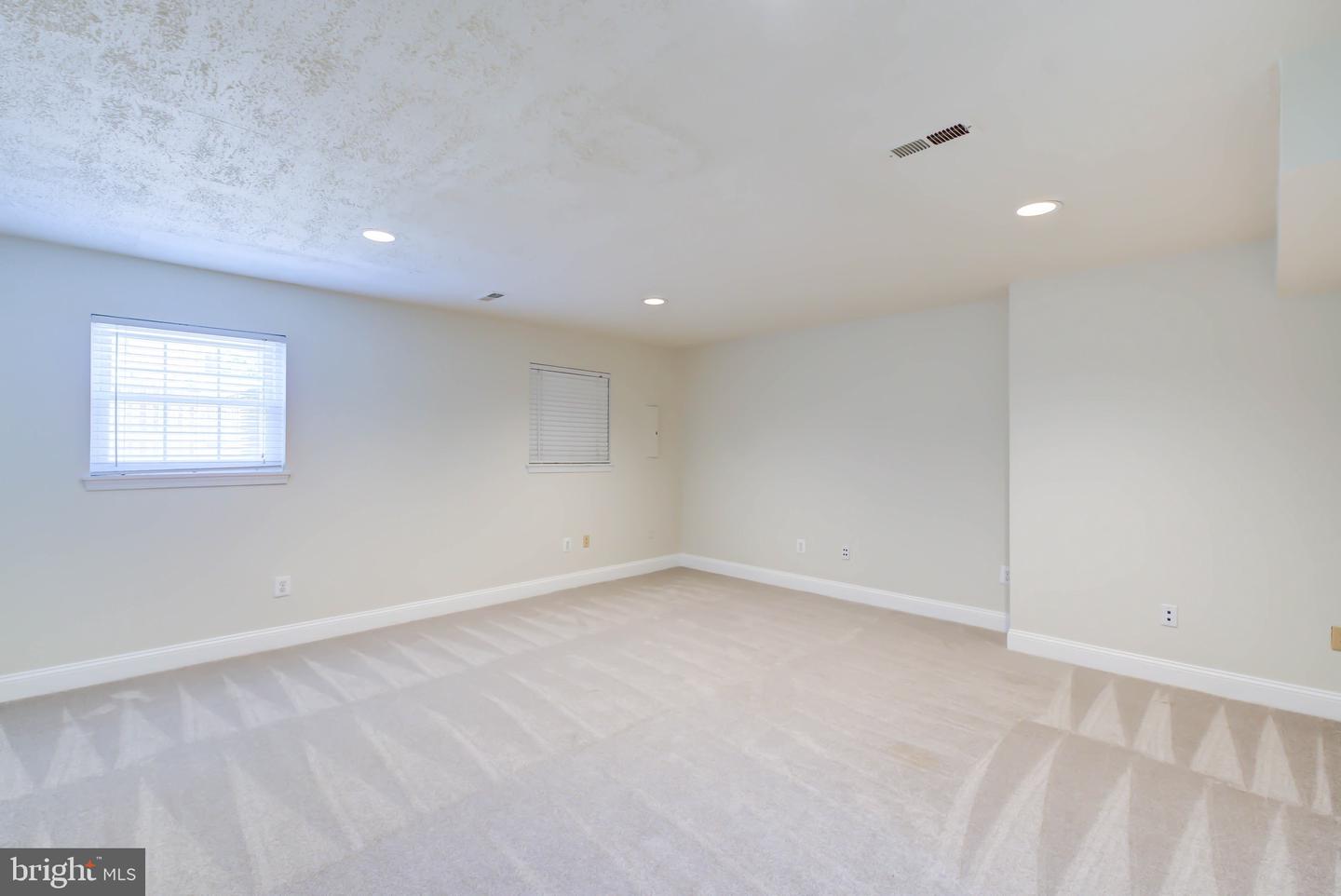 14536 Castleford Ct Property Photo 33
