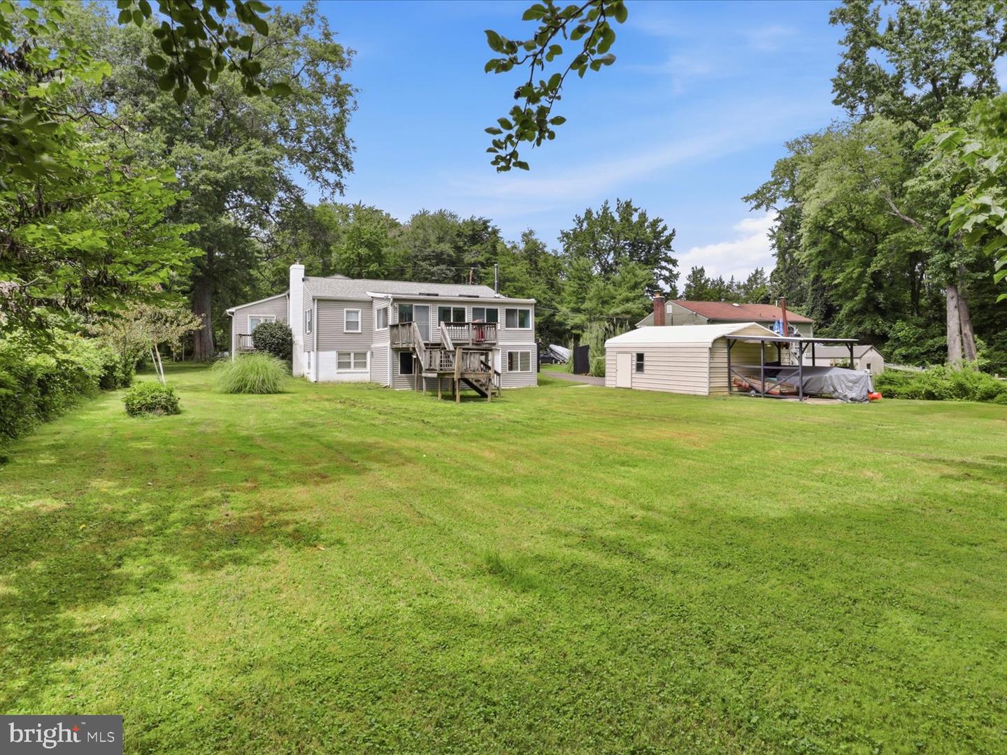 10643 Old Colchester Rd Property Photo 8