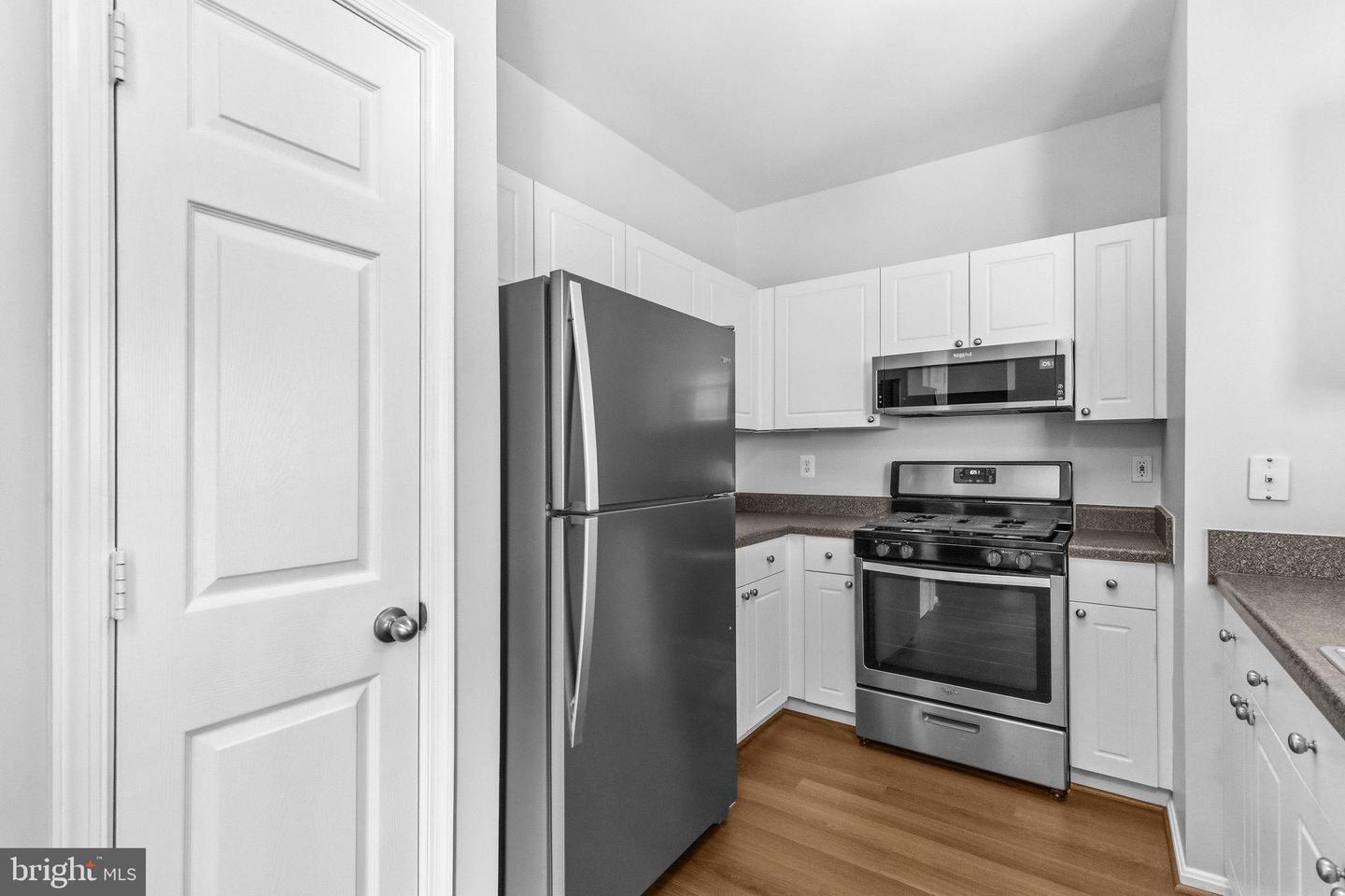11349 Aristotle Dr #6-301 Property Photo 13