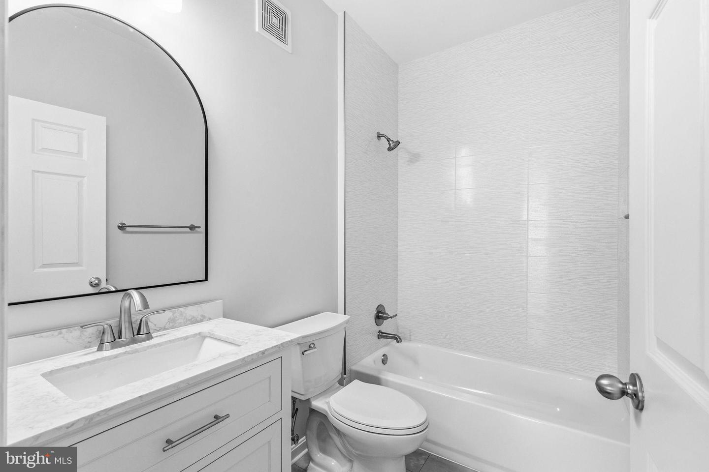 11349 Aristotle Dr #6-301 Property Photo 27
