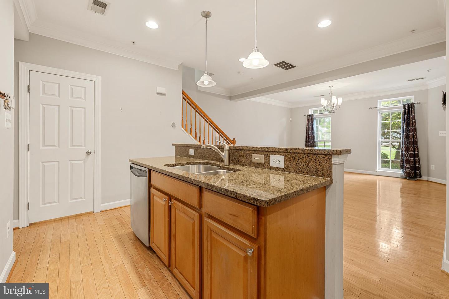 5718 Callcott Way Property Photo 4