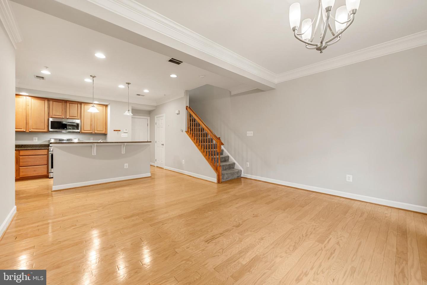5718 Callcott Way Property Photo 8
