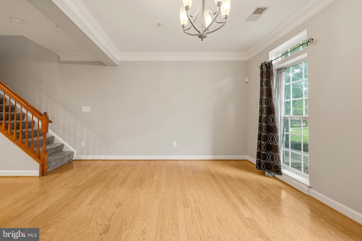 5718 Callcott Way Property Photo 12