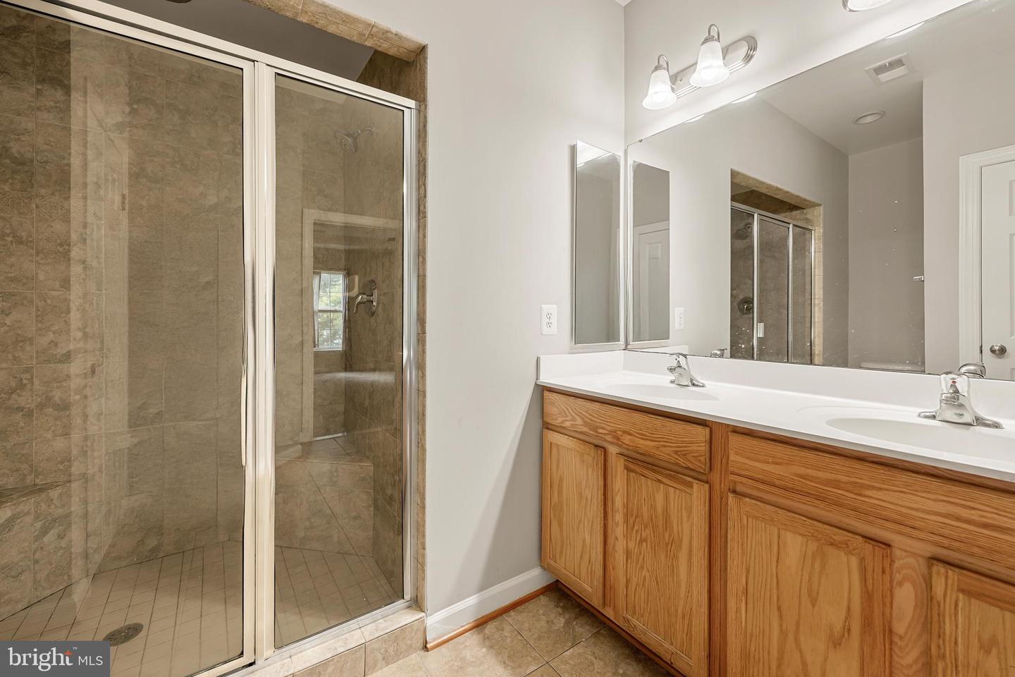 5718 Callcott Way Property Photo 21