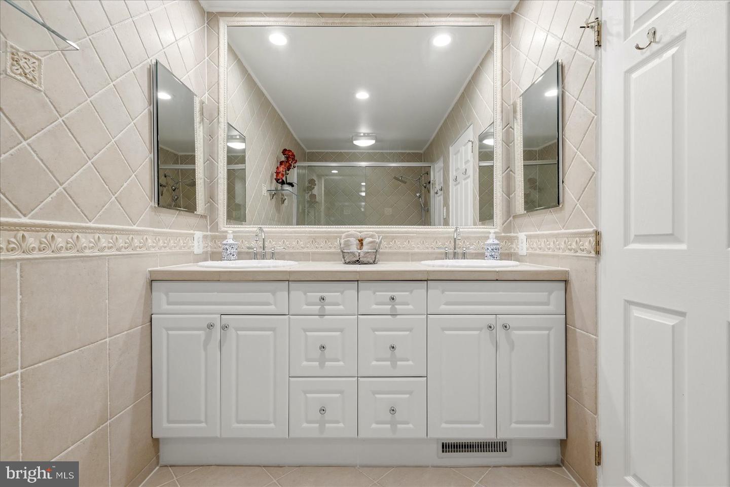 8410 Del Norte Ct #79 Property Photo 13