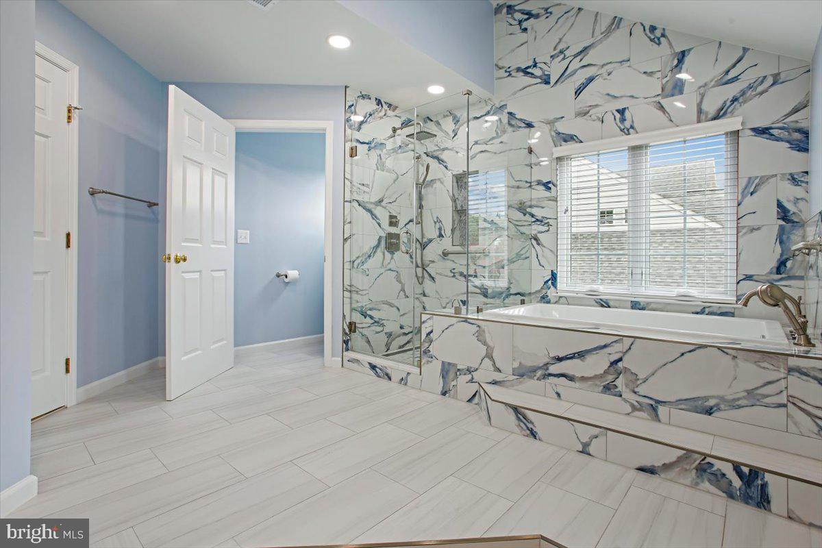8558 Fisher Woods Dr Property Photo 44