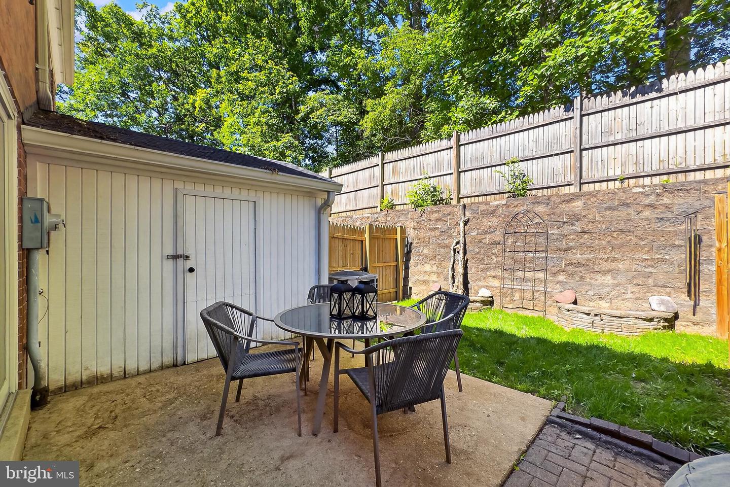 7611 Tiverton Dr Property Photo 22